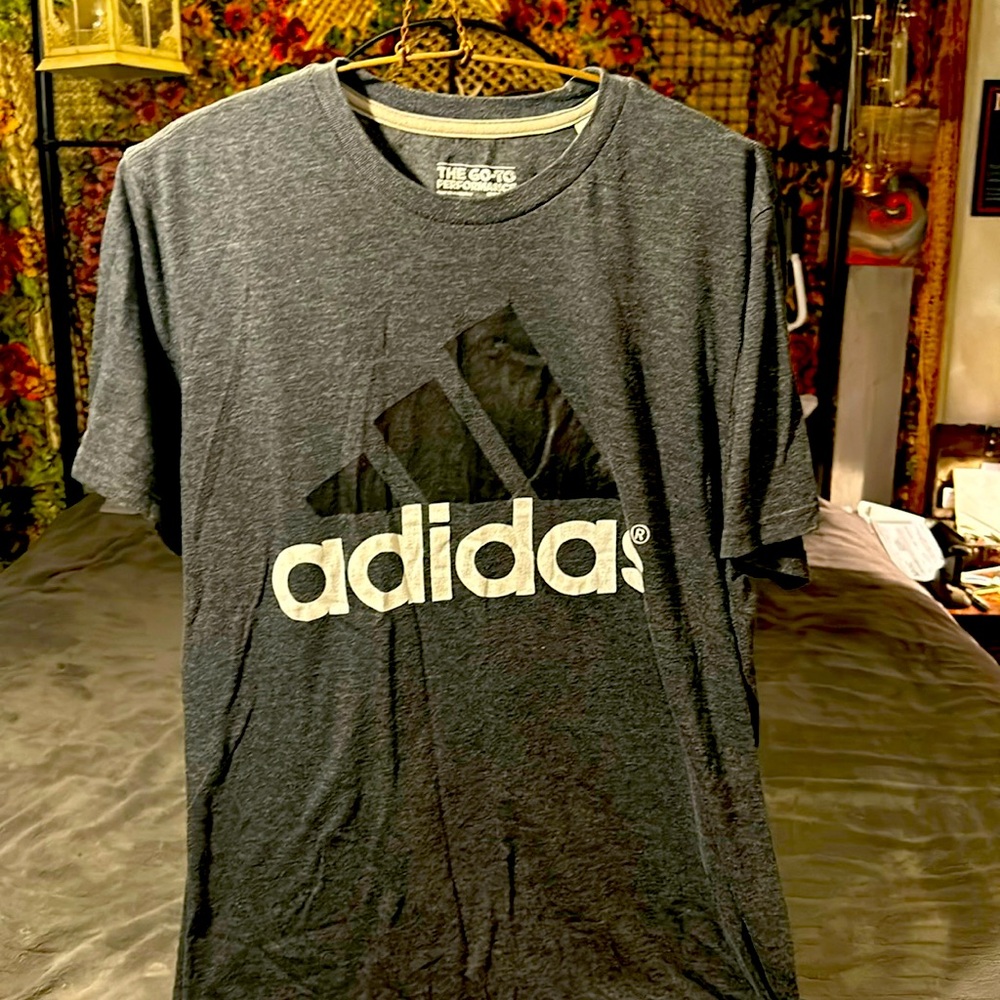 Adidas tshirt